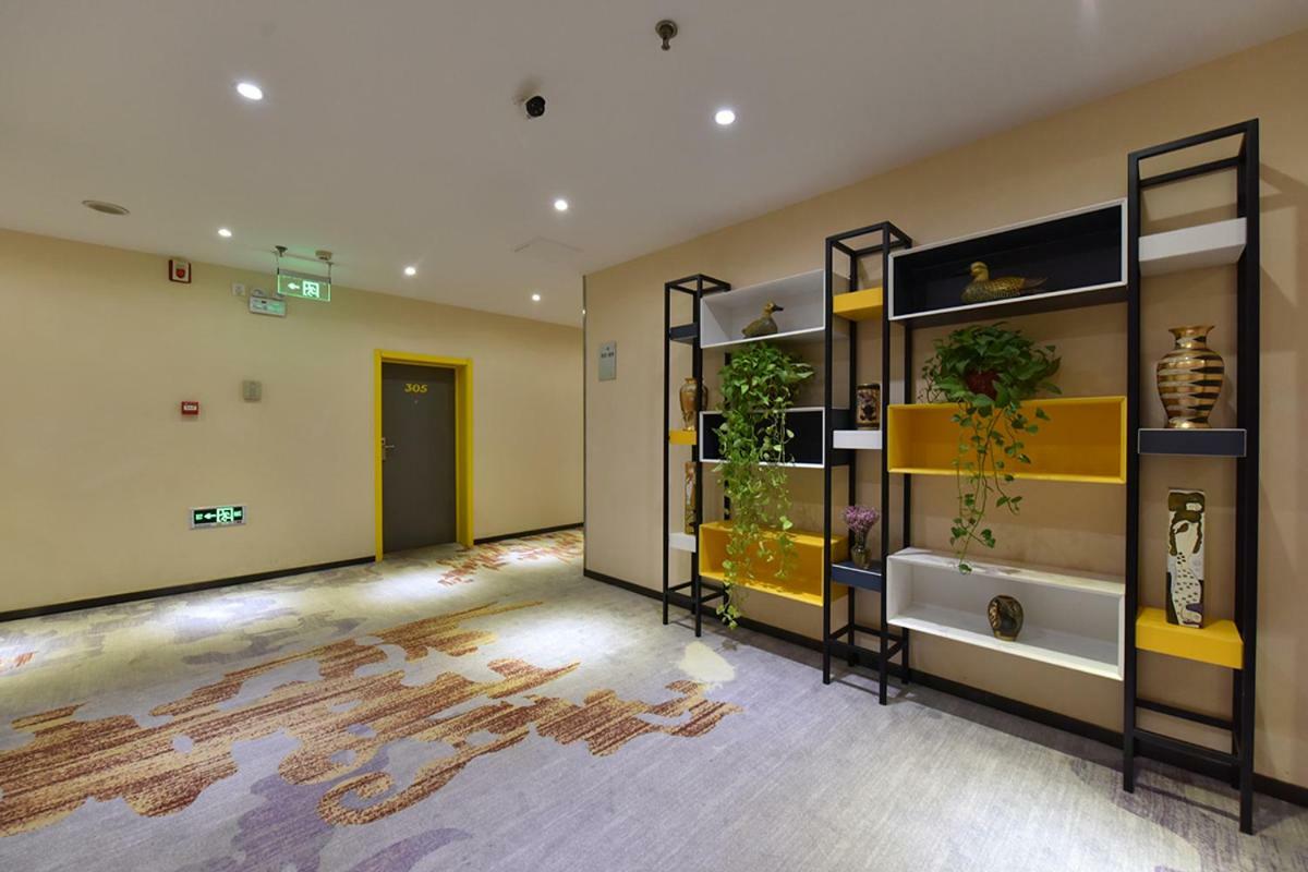 Beijing Dongdan Hotel Near Wangfujing Street,Tian'Anmen Square,The Forbidden City,Free Self-Service Laundry Room Экстерьер фото