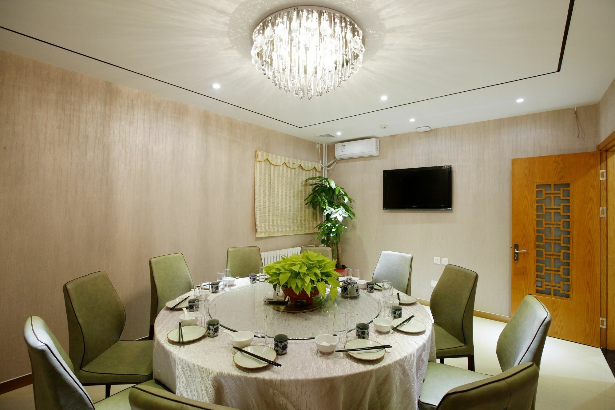 Beijing Dongdan Hotel Near Wangfujing Street,Tian'Anmen Square,The Forbidden City,Free Self-Service Laundry Room Экстерьер фото